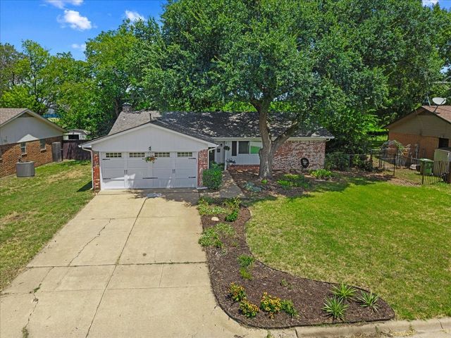 7413 Christopher Court, North Richland Hills, TX 76180