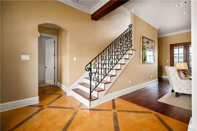 6008 STONEGATE Drive, Alexandria, LA 71303