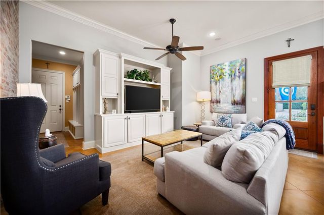 6008 STONEGATE Drive, Alexandria, LA 71303