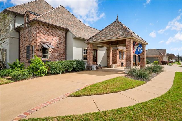 6008 STONEGATE Drive, Alexandria, LA 71303