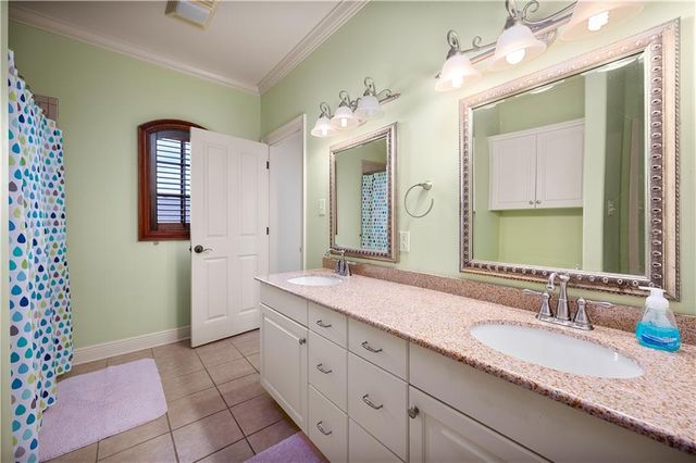 6008 STONEGATE Drive, Alexandria, LA 71303