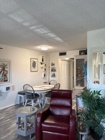 223 Southampton B, West Palm Beach, FL 33417