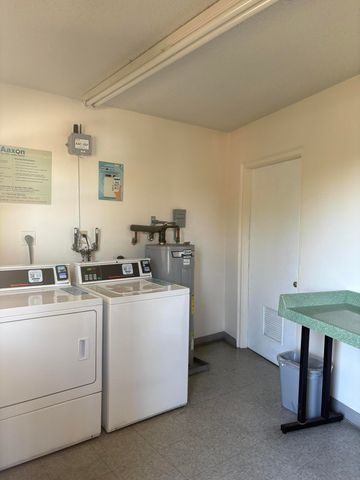 223 Southampton B, West Palm Beach, FL 33417