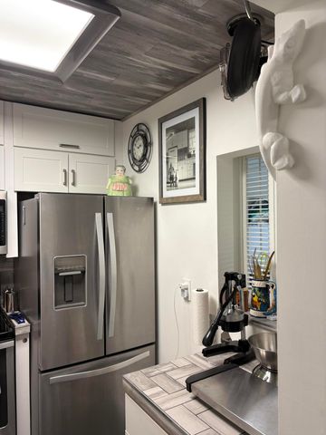 223 Southampton B, West Palm Beach, FL 33417