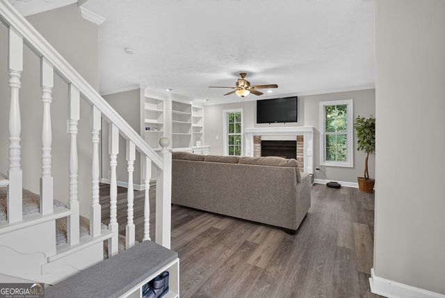 3735 Warwick Way, Snellville, GA 30039