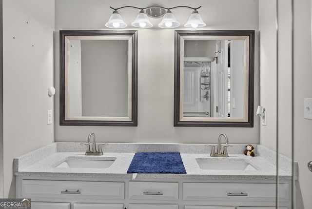 3735 Warwick Way, Snellville, GA 30039