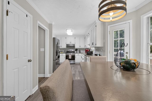 3735 Warwick Way, Snellville, GA 30039