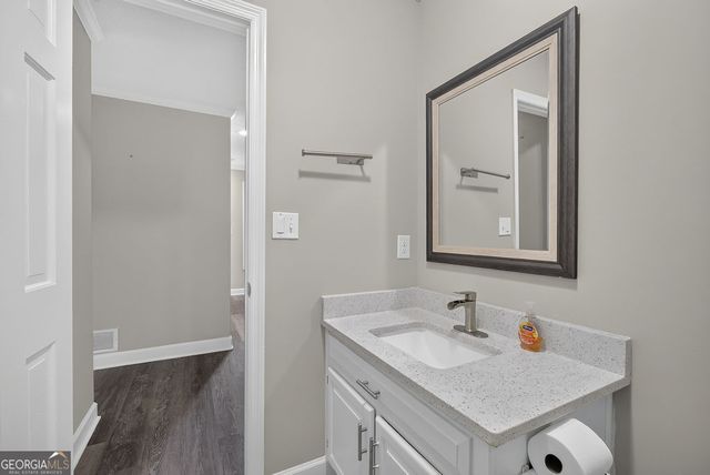 3735 Warwick Way, Snellville, GA 30039