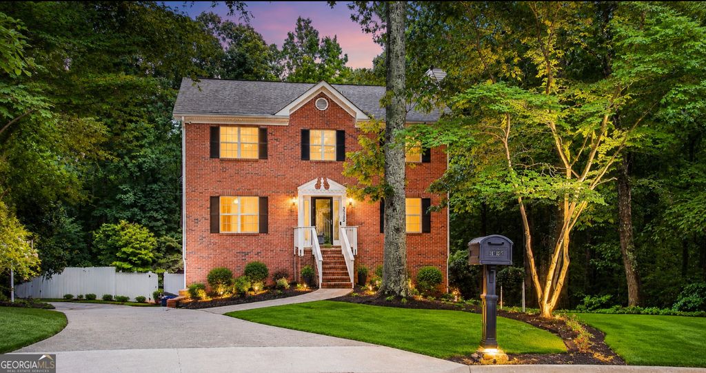 3735 Warwick Way, Snellville, GA 30039