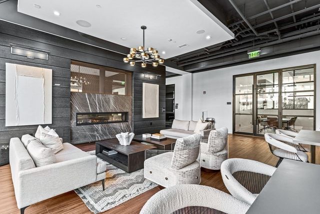 99 Sumner St 223, Boston, MA 02128