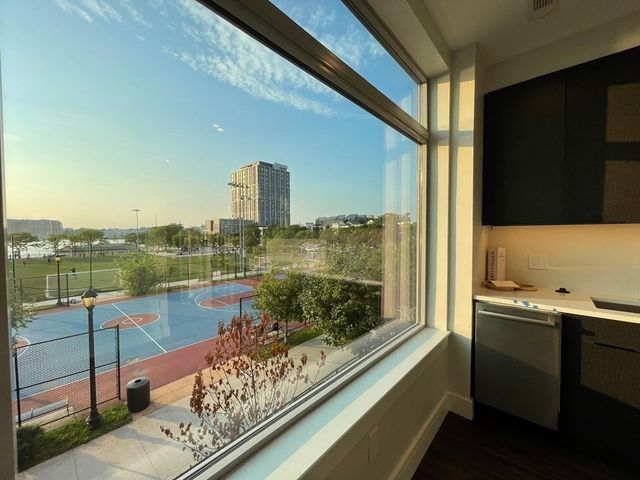 99 Sumner St 223, Boston, MA 02128