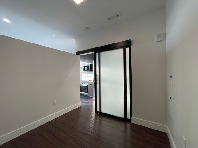 99 Sumner St 223, Boston, MA 02128