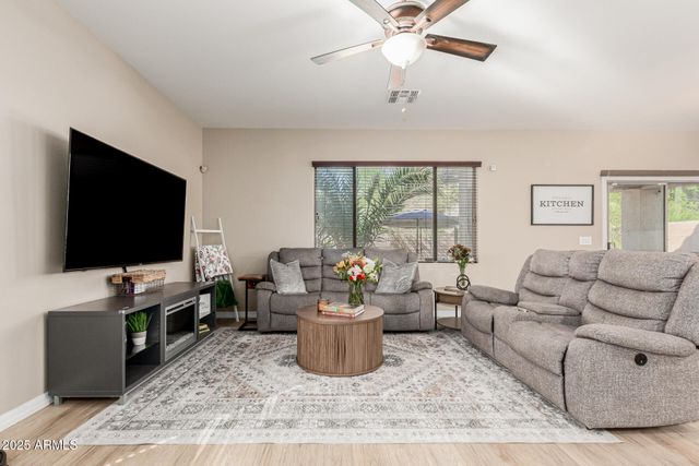 41284 W COLBY Drive, Maricopa, AZ 85138
