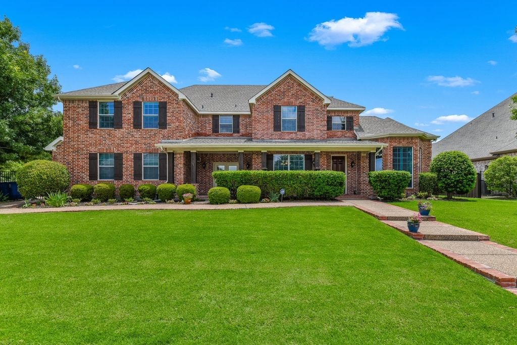 1736 Country Brook Lane, Allen, TX 75002