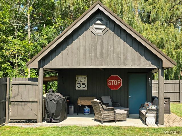 646 Alt Boulevard, Grand Island, NY 14072