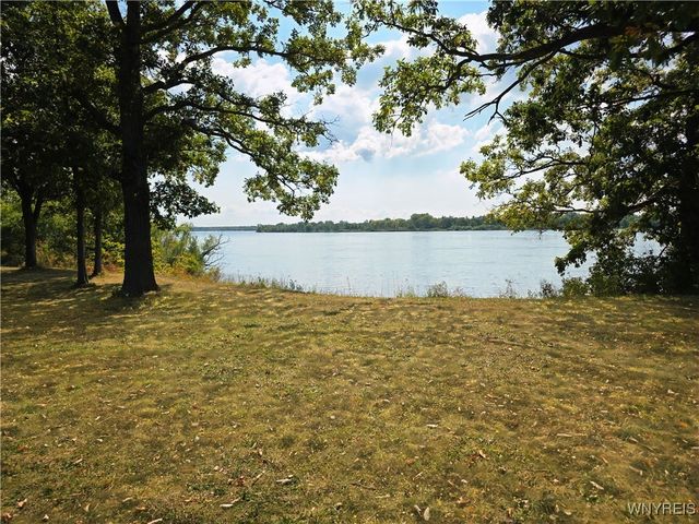 646 Alt Boulevard, Grand Island, NY 14072