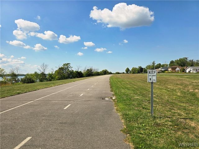 646 Alt Boulevard, Grand Island, NY 14072