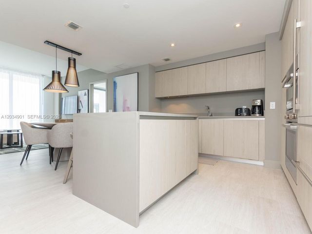 4010 S Ocean Drive T3705, Hollywood, FL 33019