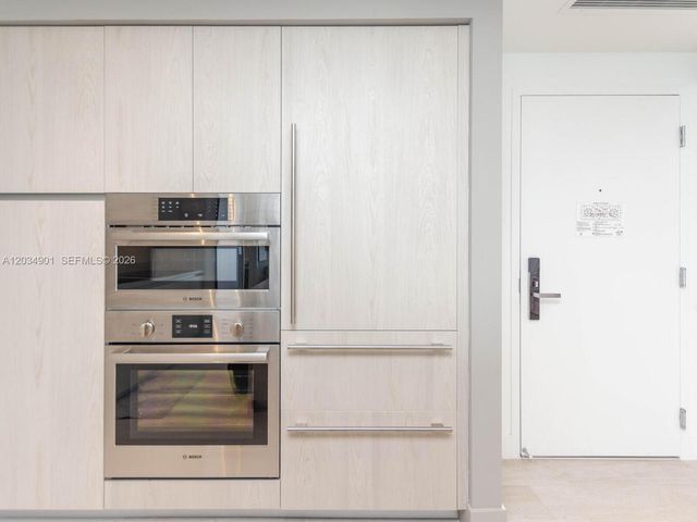 4010 S Ocean Drive T3705, Hollywood, FL 33019