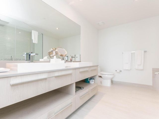 4010 S Ocean Drive T3705, Hollywood, FL 33019