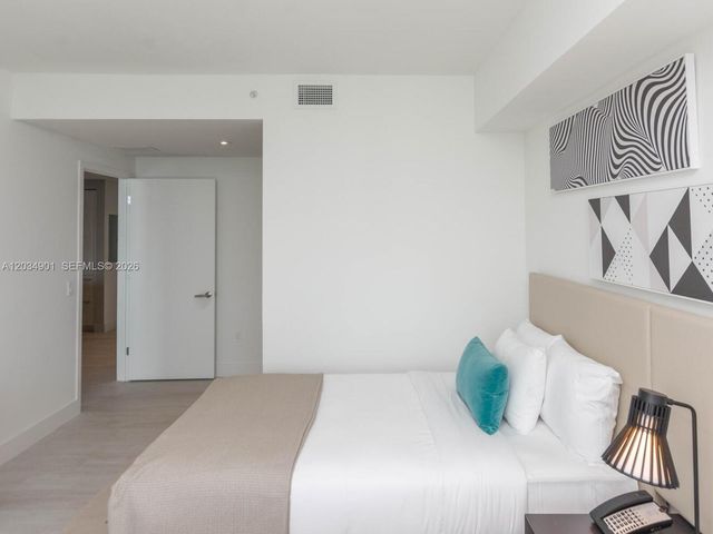 4010 S Ocean Drive T3705, Hollywood, FL 33019