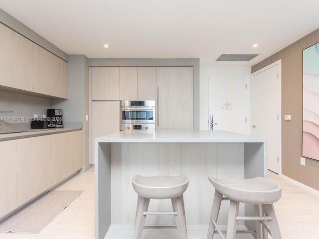 4010 S Ocean Drive T3705, Hollywood, FL 33019