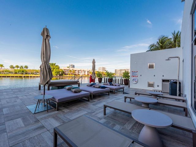 4010 S Ocean Drive T3705, Hollywood, FL 33019