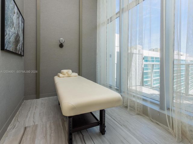 4010 S Ocean Drive T3705, Hollywood, FL 33019