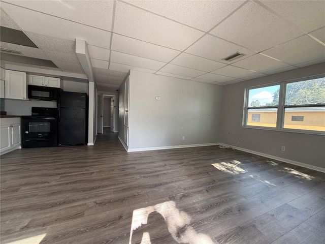 617 PENT STREET, Tarpon Springs, FL 34689