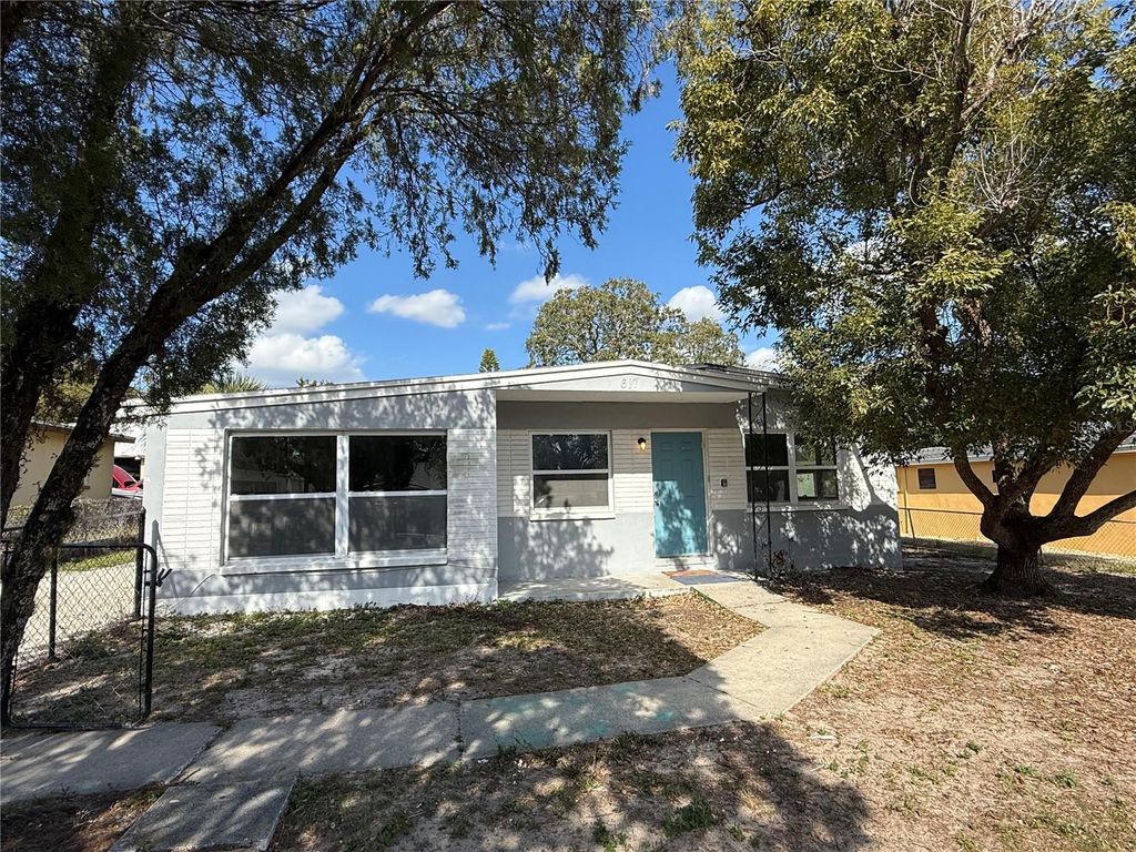 617 PENT STREET, Tarpon Springs, FL 34689