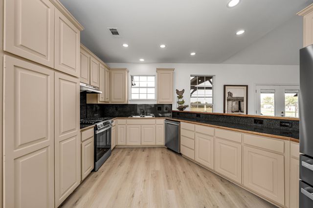 4094 Preston Lakes Circle, Celina, TX 75009