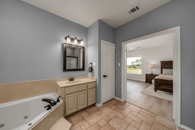 4094 Preston Lakes Circle, Celina, TX 75009