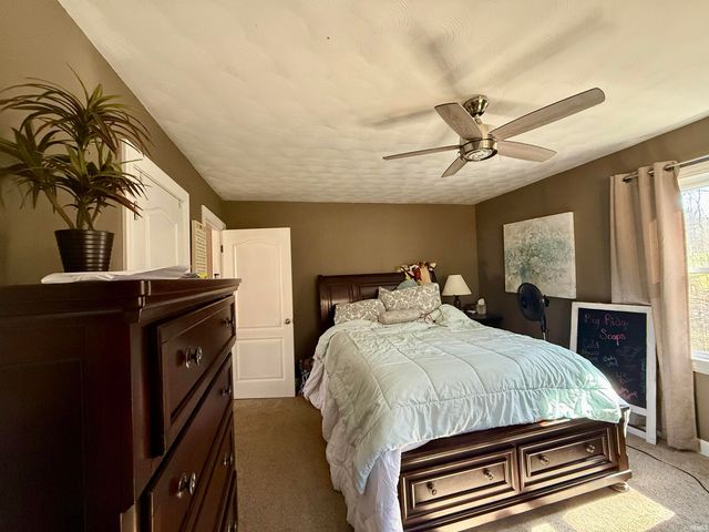 10559 Boyd Hollow Road, Shoals, IN 47581