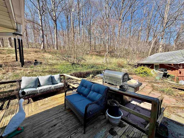 10559 Boyd Hollow Road, Shoals, IN 47581