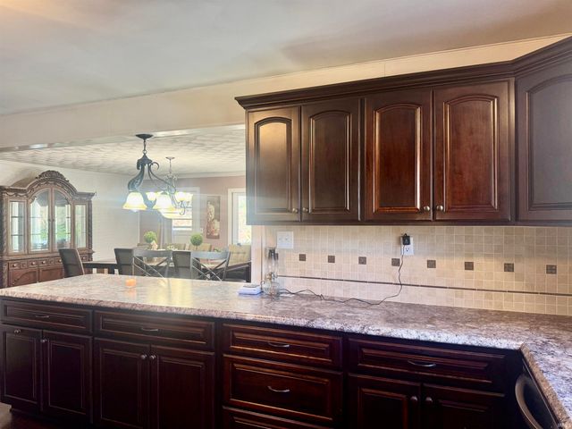 10559 Boyd Hollow Road, Shoals, IN 47581