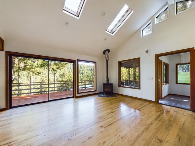 4001 Old Briceland Road, Garberville, CA 95542