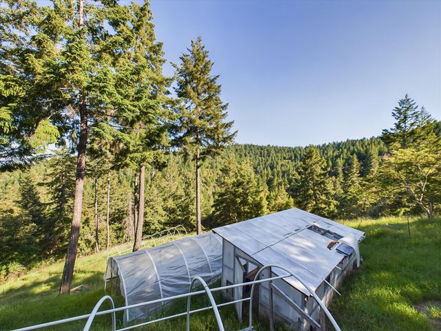 4001 Old Briceland Road, Garberville, CA 95542