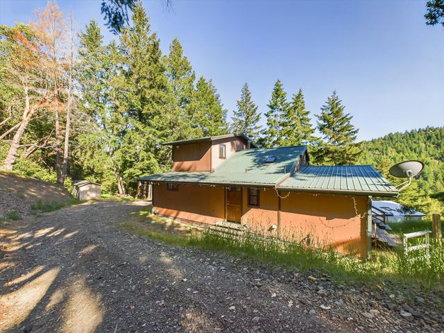 4001 Old Briceland Road, Garberville, CA 95542