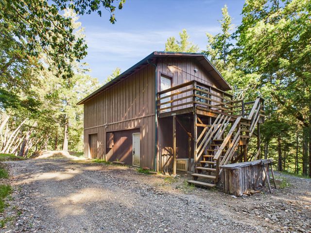 4001 Old Briceland Road, Garberville, CA 95542