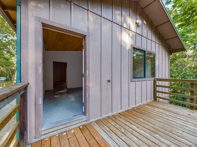 4001 Old Briceland Road, Garberville, CA 95542