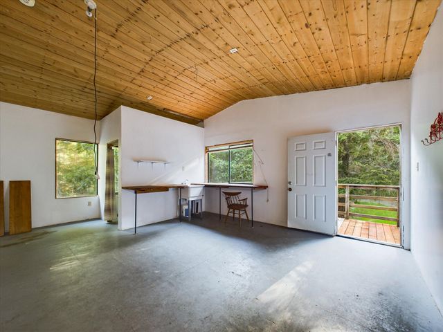 4001 Old Briceland Road, Garberville, CA 95542