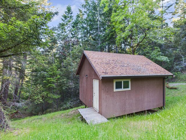 4001 Old Briceland Road, Garberville, CA 95542