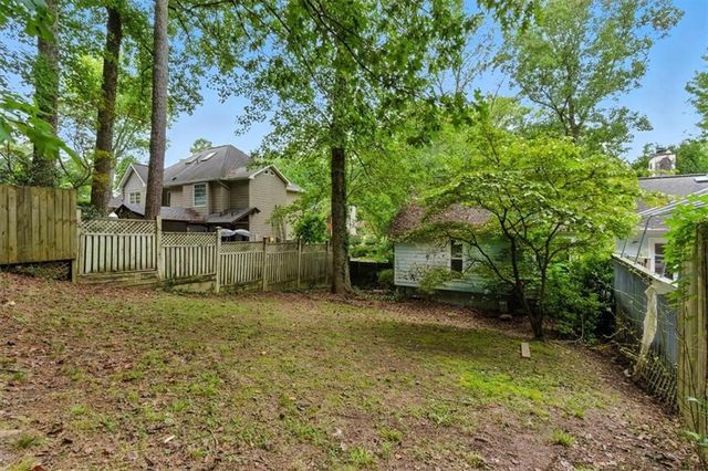 1906 Bonaventure Way, Marietta, GA 30068