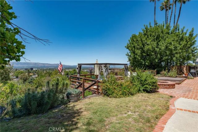 18070 Boris Drive, Encino, CA 91316