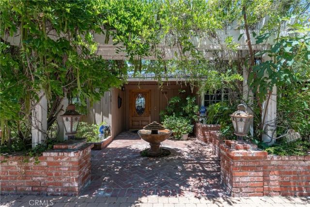 18070 Boris Drive, Encino, CA 91316