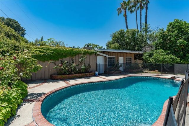 18070 Boris Drive, Encino, CA 91316