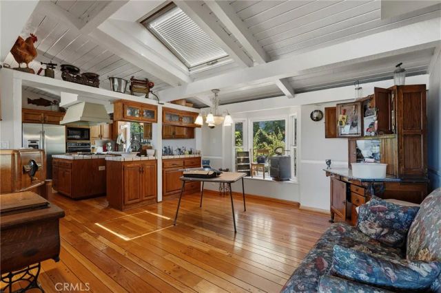 18070 Boris Drive, Encino, CA 91316