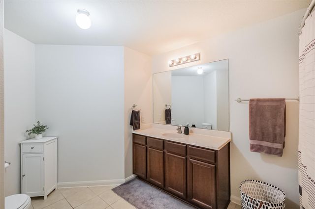 9438 Gold Mountain Drive, Rosharon, TX 77583