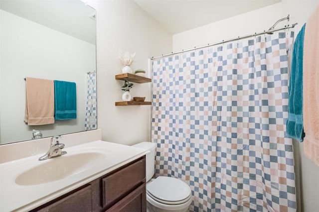 9438 Gold Mountain Drive, Rosharon, TX 77583