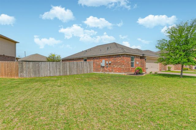 9438 Gold Mountain Drive, Rosharon, TX 77583